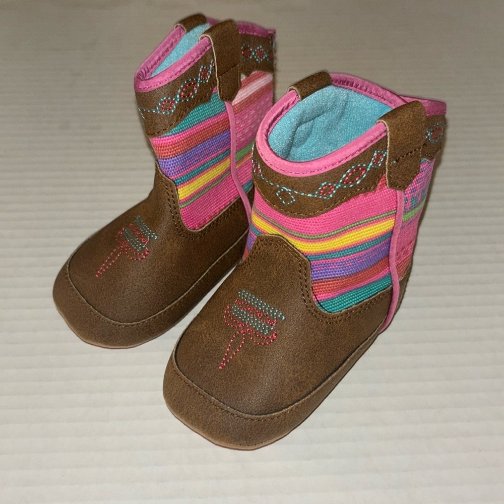 ⭐️ Twister | Baby Buckers Infant Girl Pink Serape Western Boots | Size: 0-6 Mths